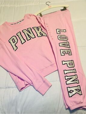 PINK Victoria's Secret Limited Edition Light Pink Sweatshirt & Joggers